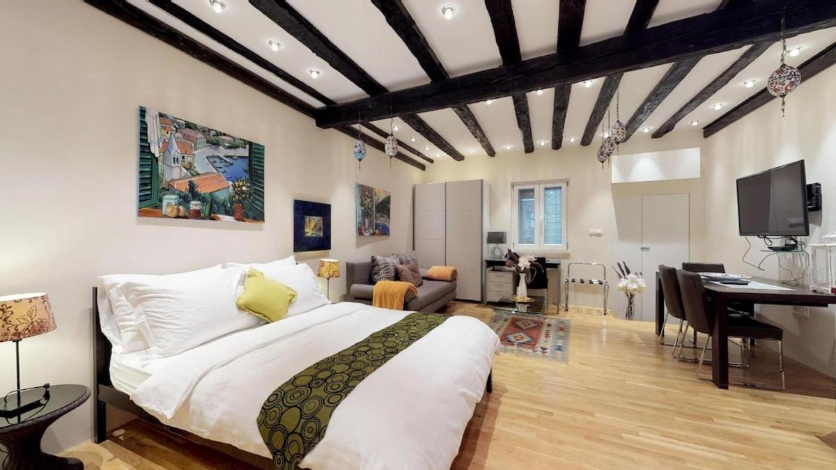 Diocletian Studio Apartments Split Exterior photo